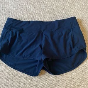 Lululemon Speed-Up 2.5” shorts